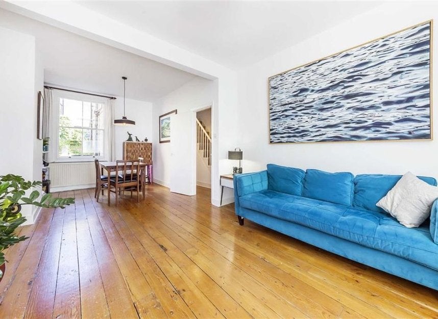 House Wellington Row in Greater London