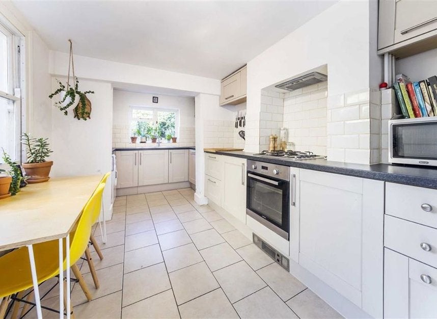 House Wellington Row in Greater London