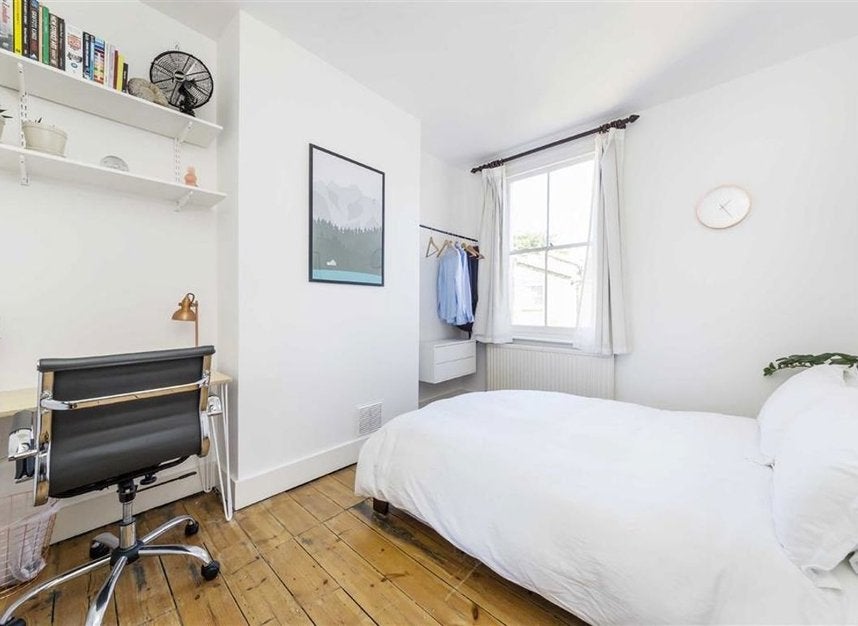 House Wellington Row in Greater London