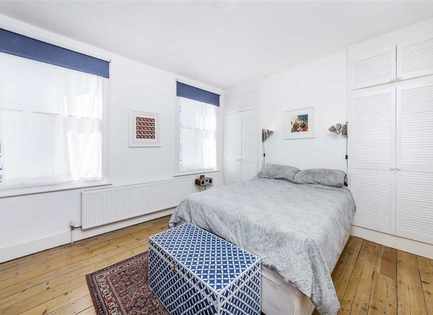 House Wellington Row in Greater London