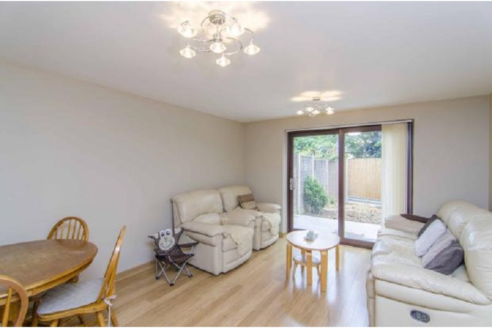 House Pendall Close in Greater London