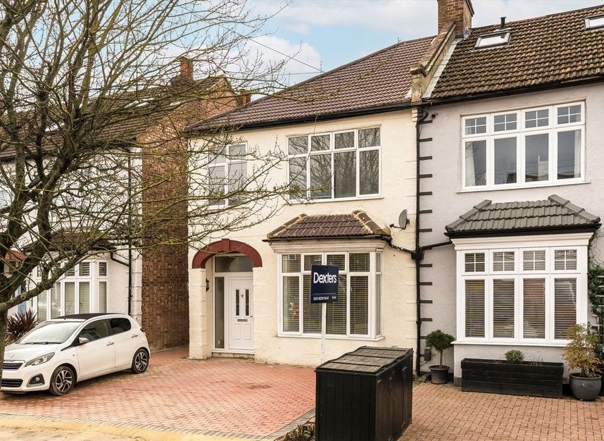 House Cranston Road in Greater London