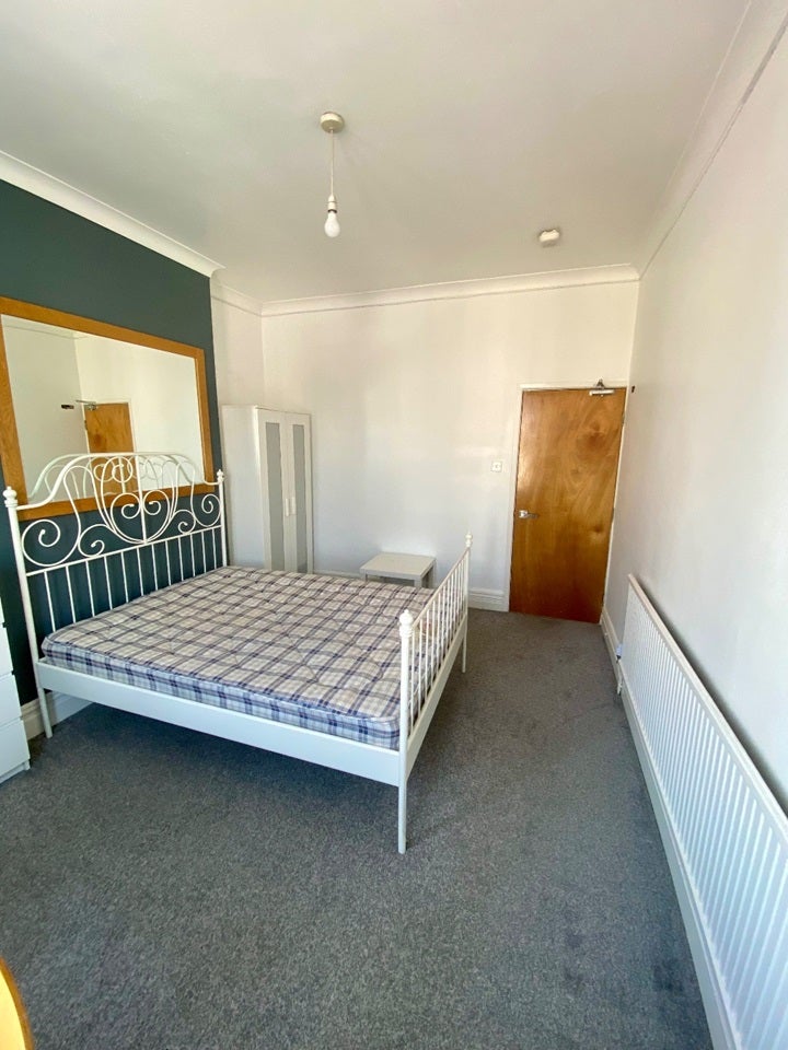 Flat Whitchurch Road in Cardiff