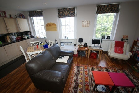 Flat Redcliffe Parade West in Bristol