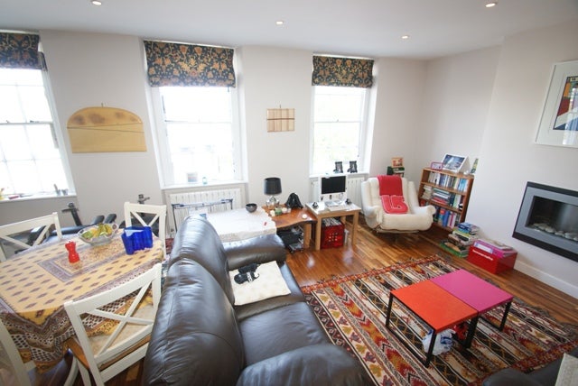Flat Redcliffe Parade West in Bristol