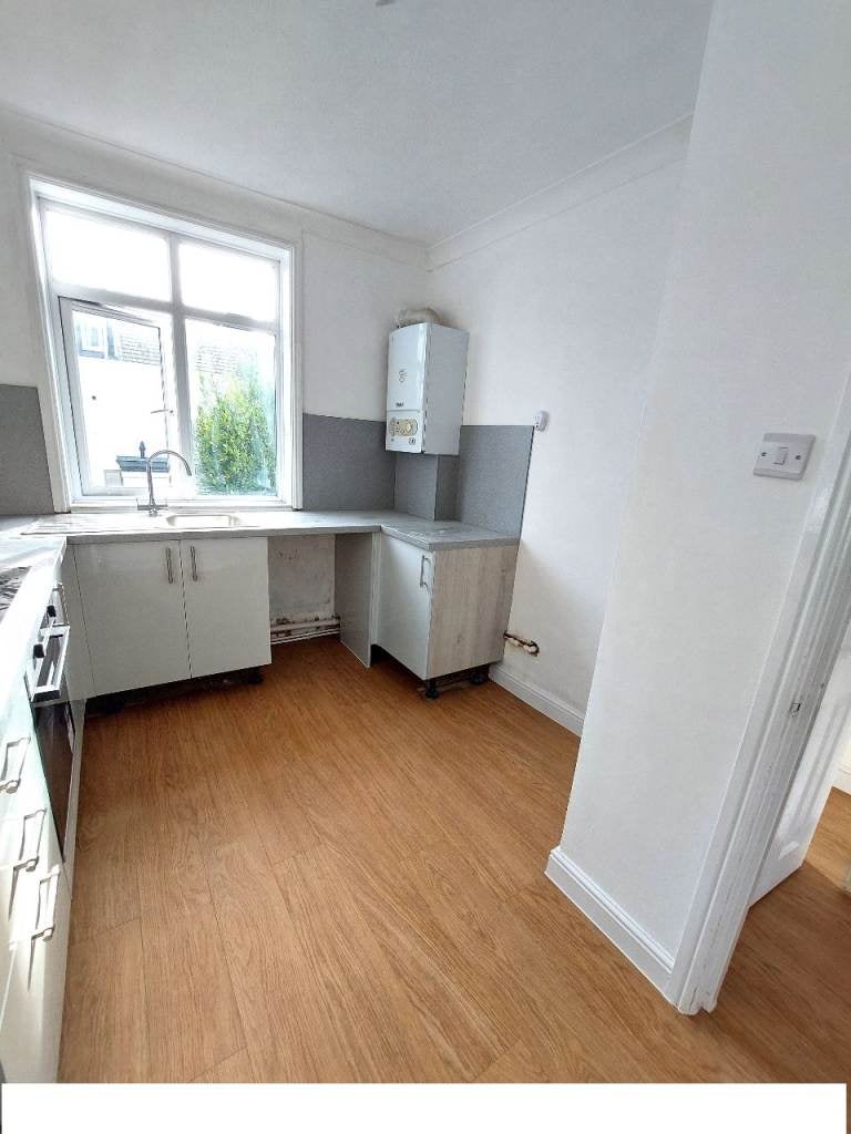 Flat Montgomery Street in Portslade by Sea