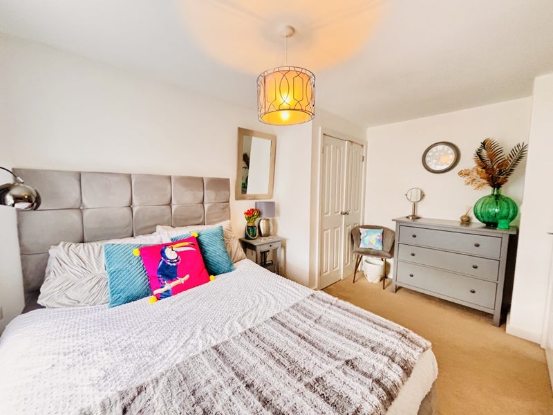 Room Tucker Close in Uttlesford