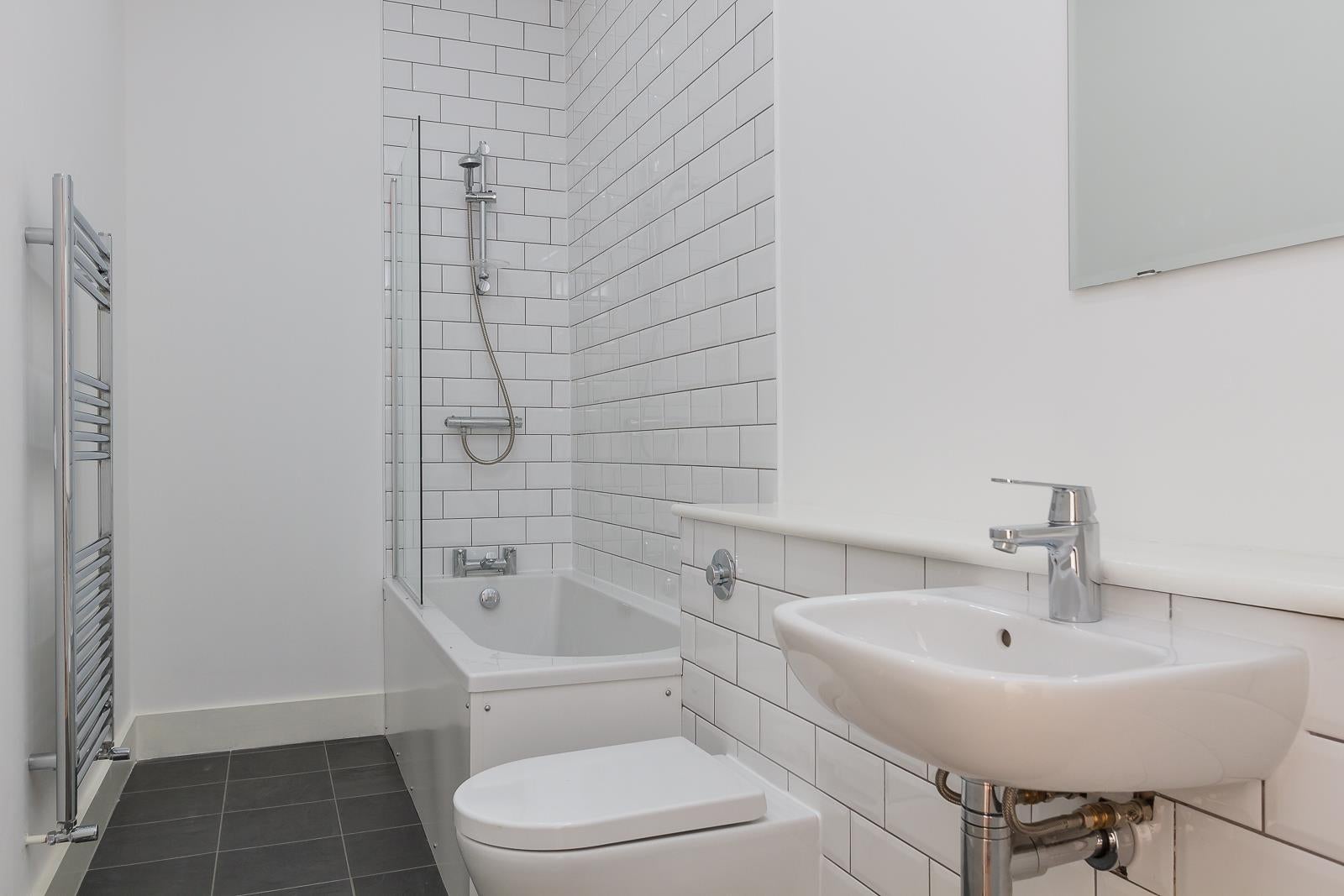 Flat Longmoor Lane in Liverpool