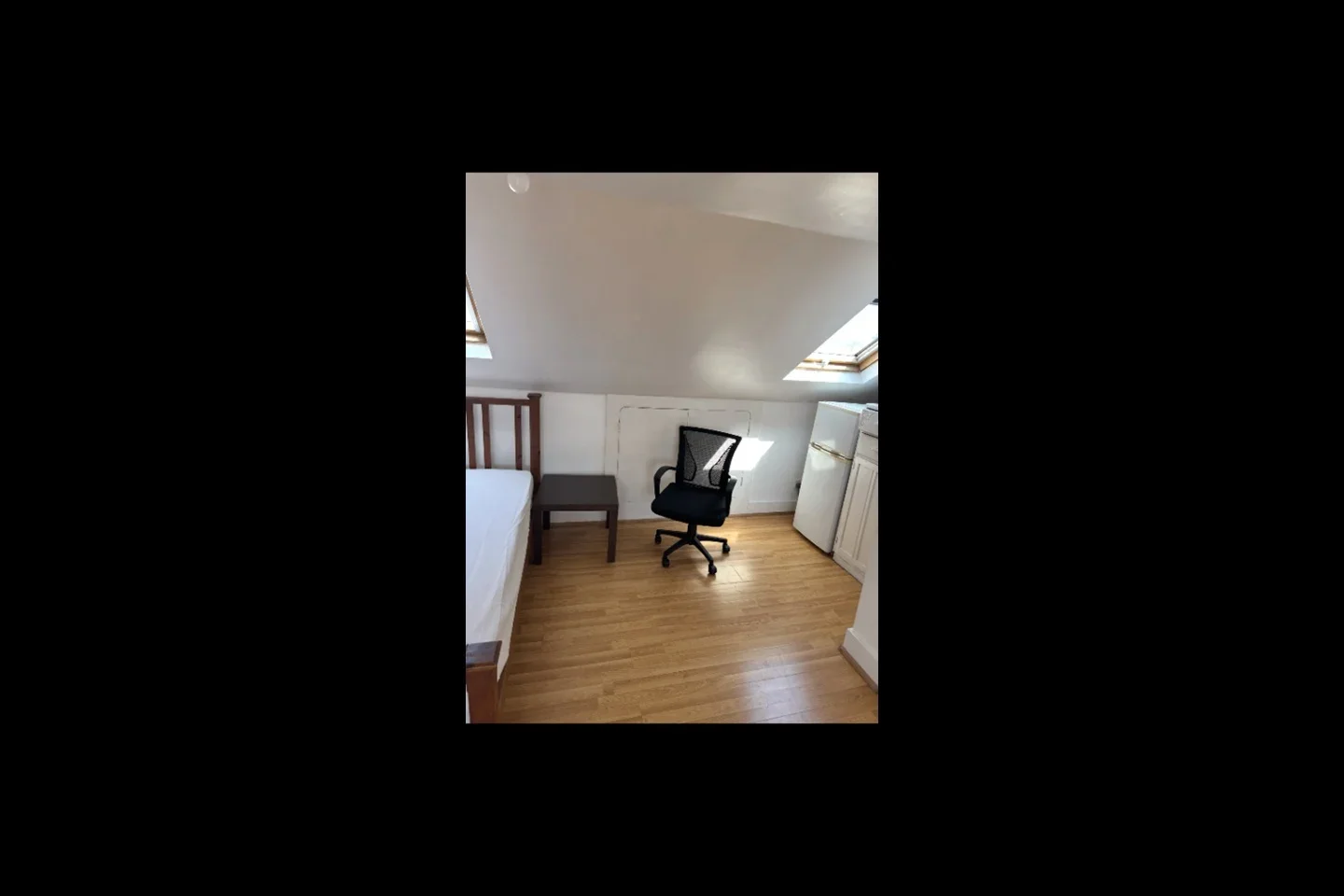 Room Northumberland Road in Greater London