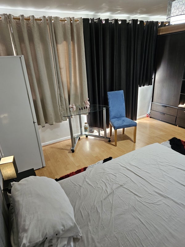 Room Tenda Road in Greater London