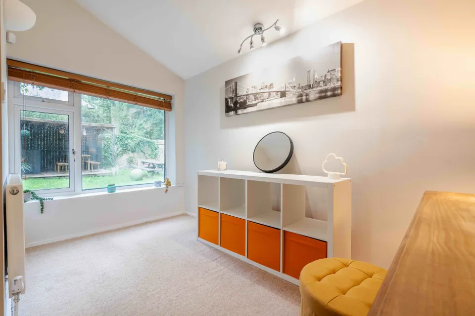 House Tapton Mount Close in Sheffield