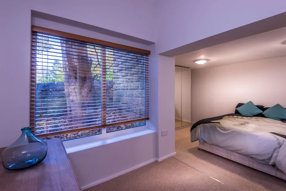 House Tapton Mount Close in Sheffield