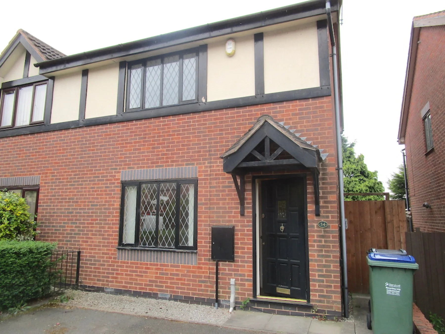 House Clent Hill Drive in Sandwell