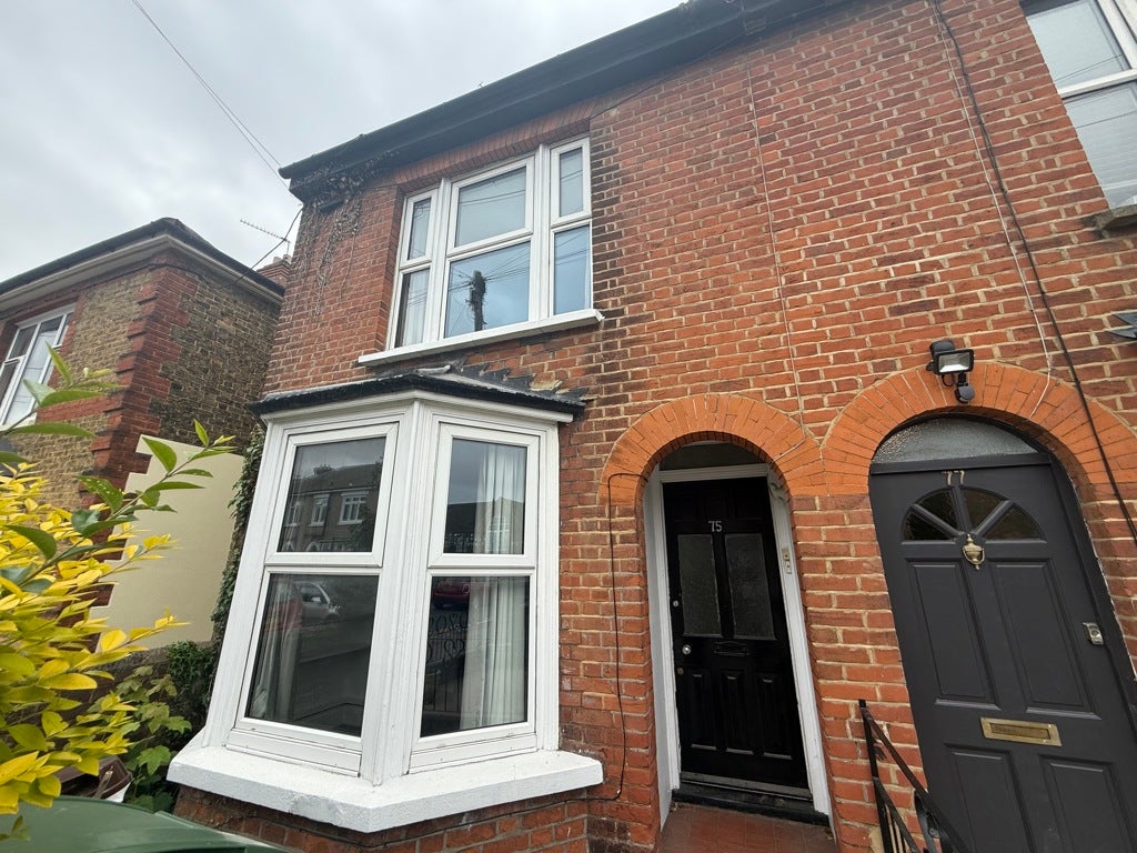 House Douglas Road in Maidstone