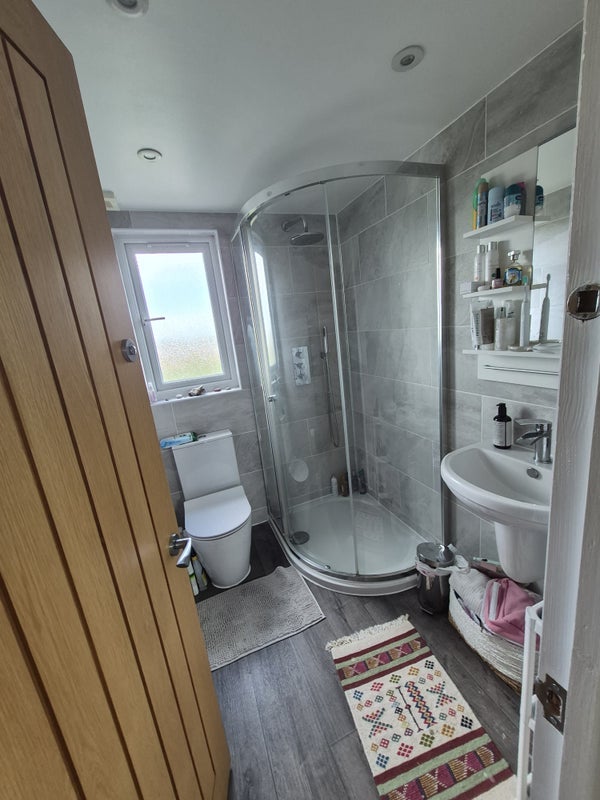 Room Waltham Way in Greater London