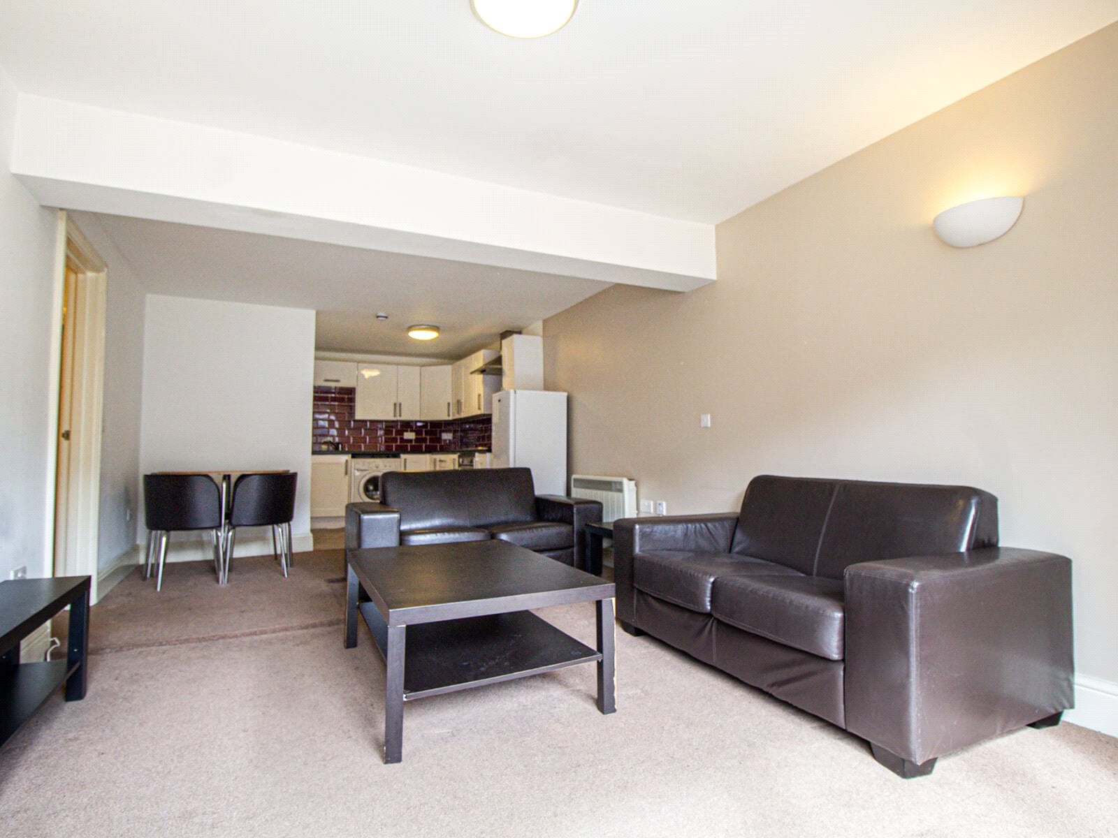 Flat Hyde Terrace in Leeds