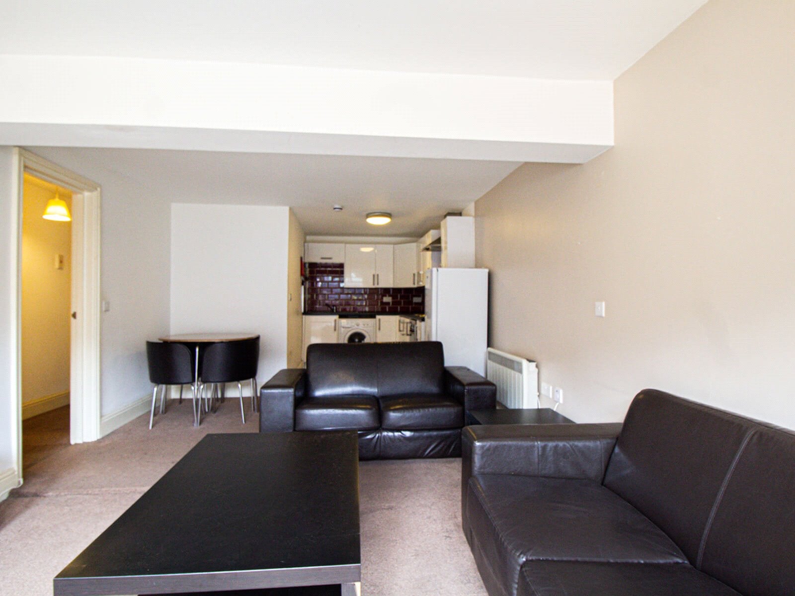 Flat Hyde Terrace in Leeds
