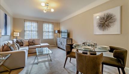 Flat Fulham Road in Greater London