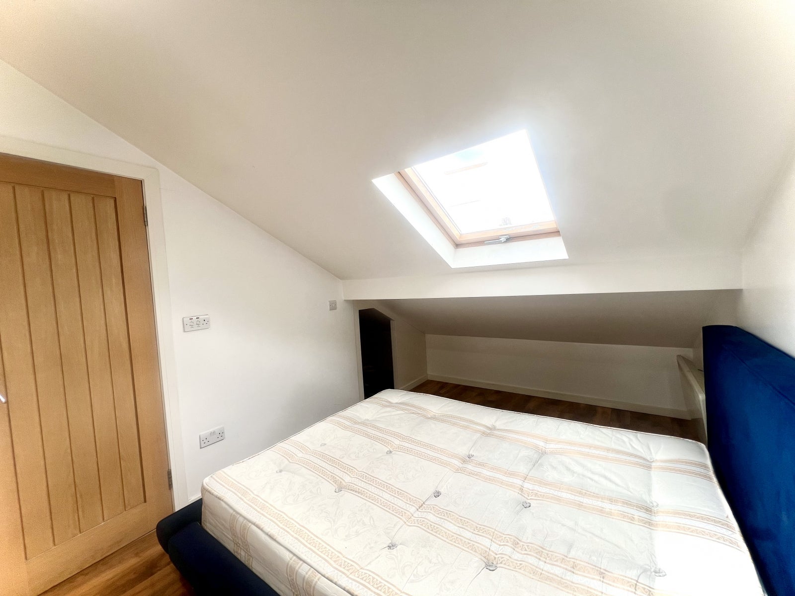 Flat Lordship Lane in Greater London