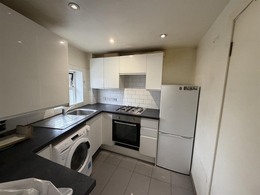Flat Kingsley Road in Greater London