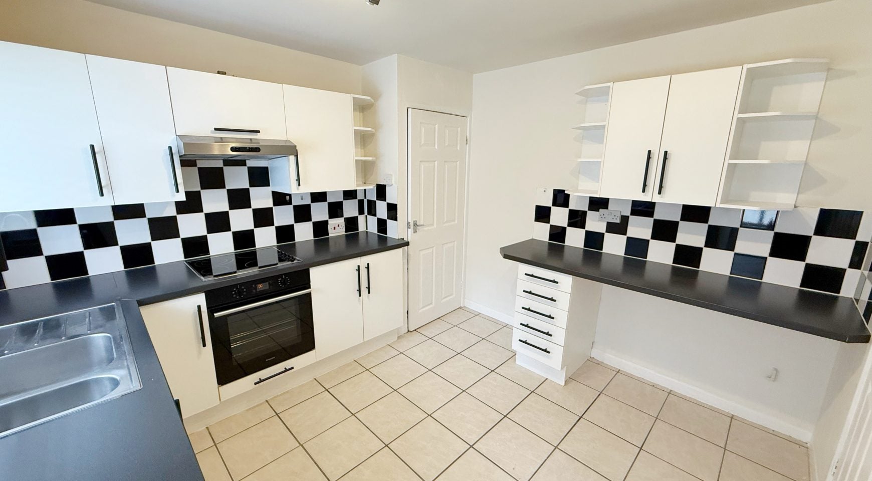House Mayfair Close in Dukinfield