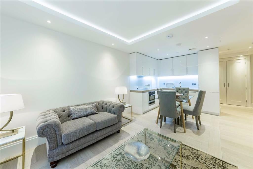 Flat Aldwych in City of Westminster
