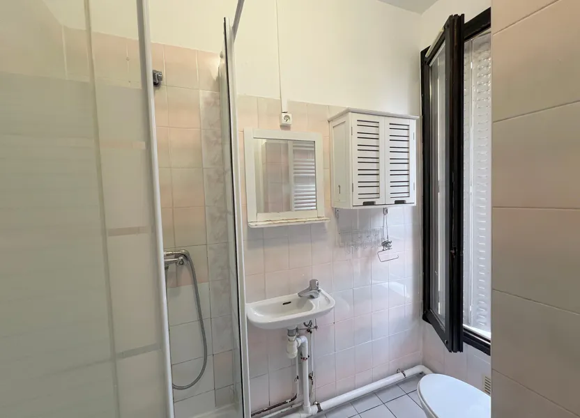 Flat Avenue Laplace in Arcueil
