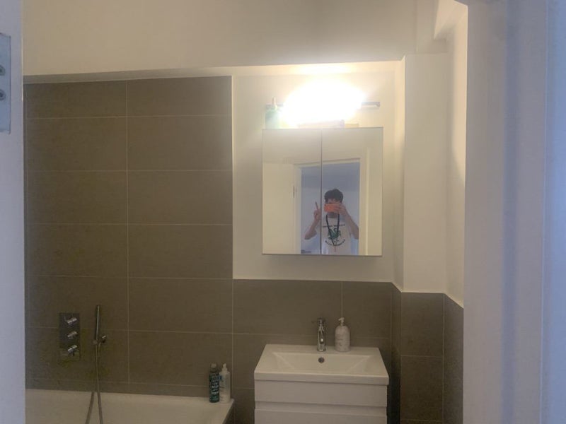 Room Tudor Grove in Greater London