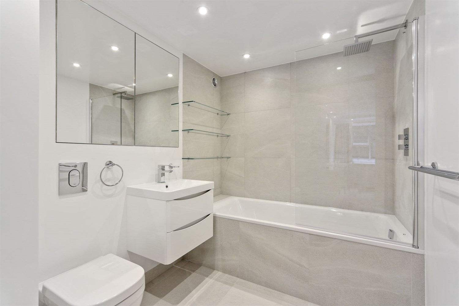 Flat Campden Hill Road in Greater London
