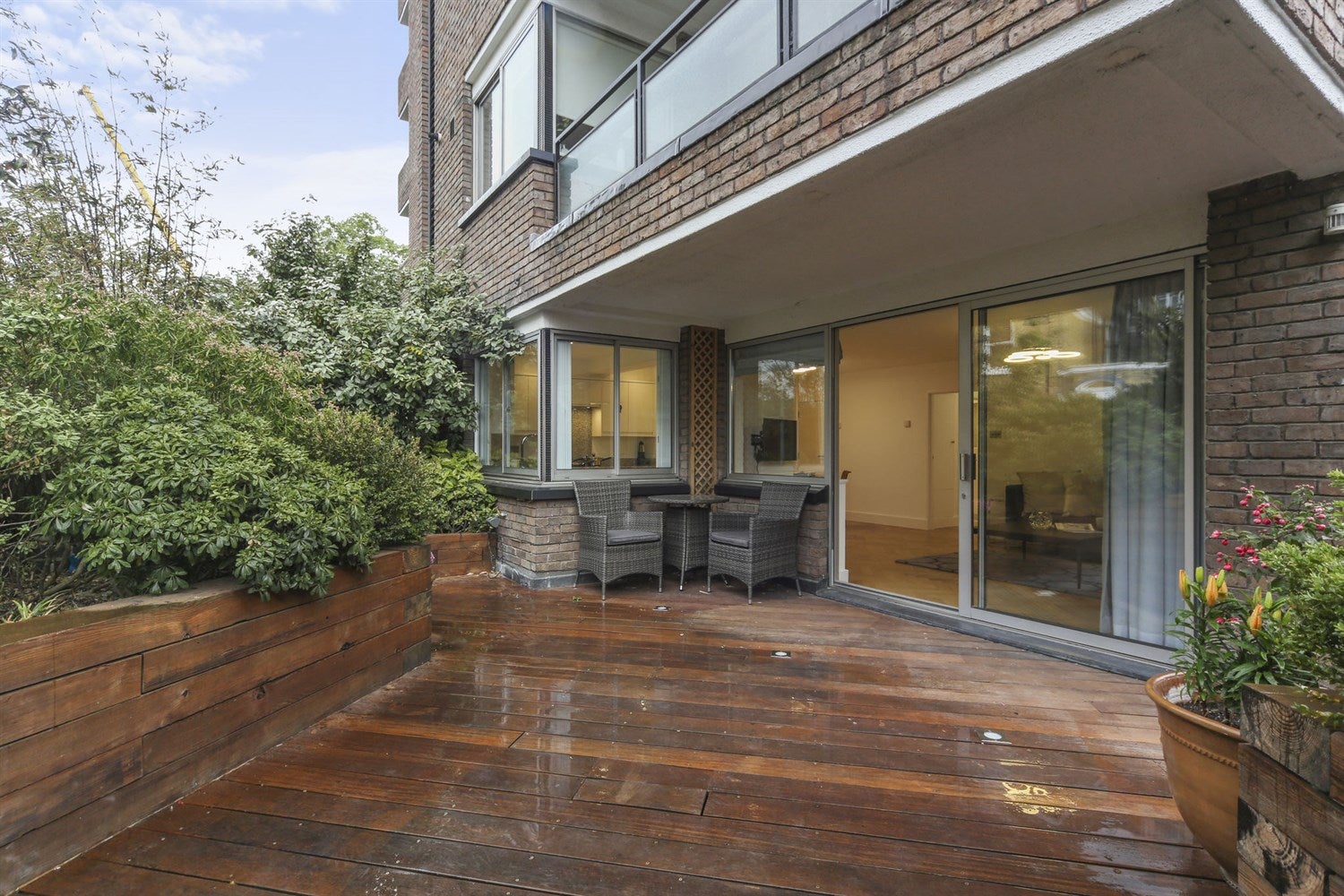 Flat Campden Hill Road in Greater London