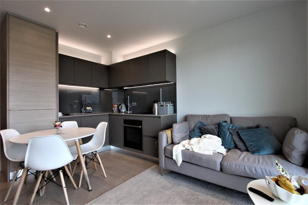 Flat Kidbrooke Park Road in Greater London