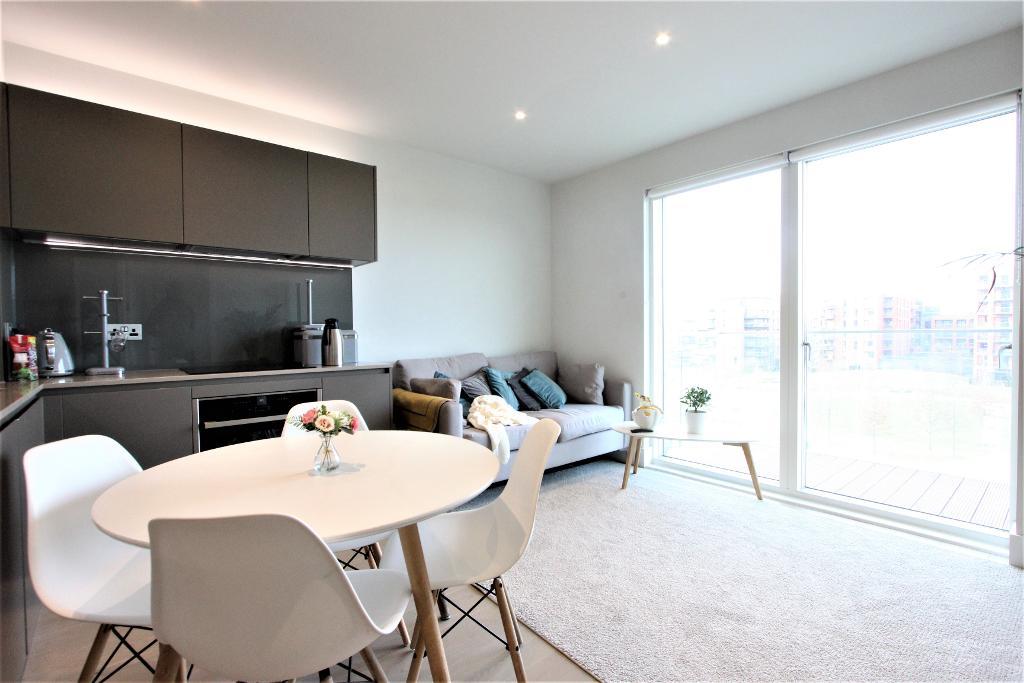 Flat Kidbrooke Park Road in Greater London