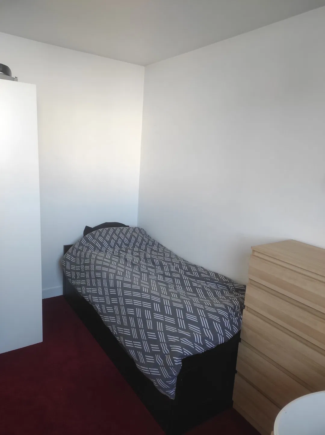 Chambre Place des Découvertes à Noisy-le-Sec