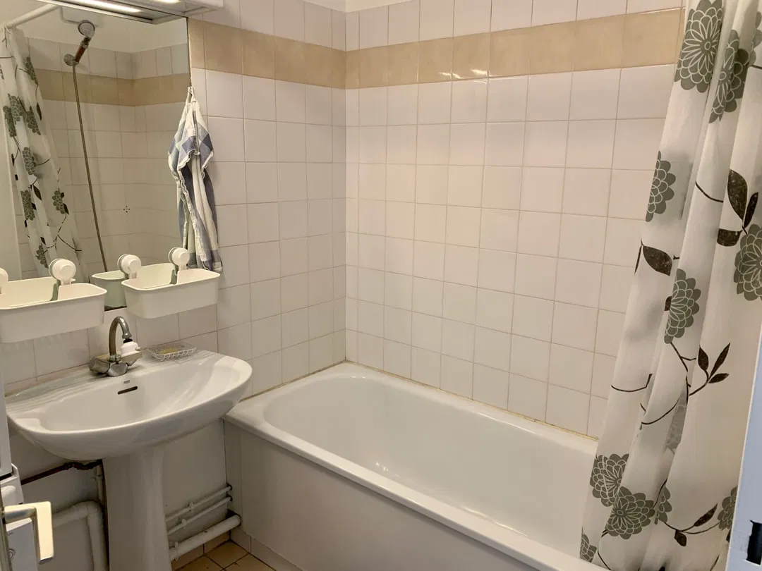 Chambre Place des Découvertes à Noisy-le-Sec