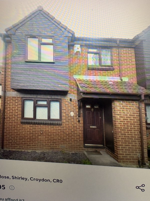 Room Eyebright Close in Greater London