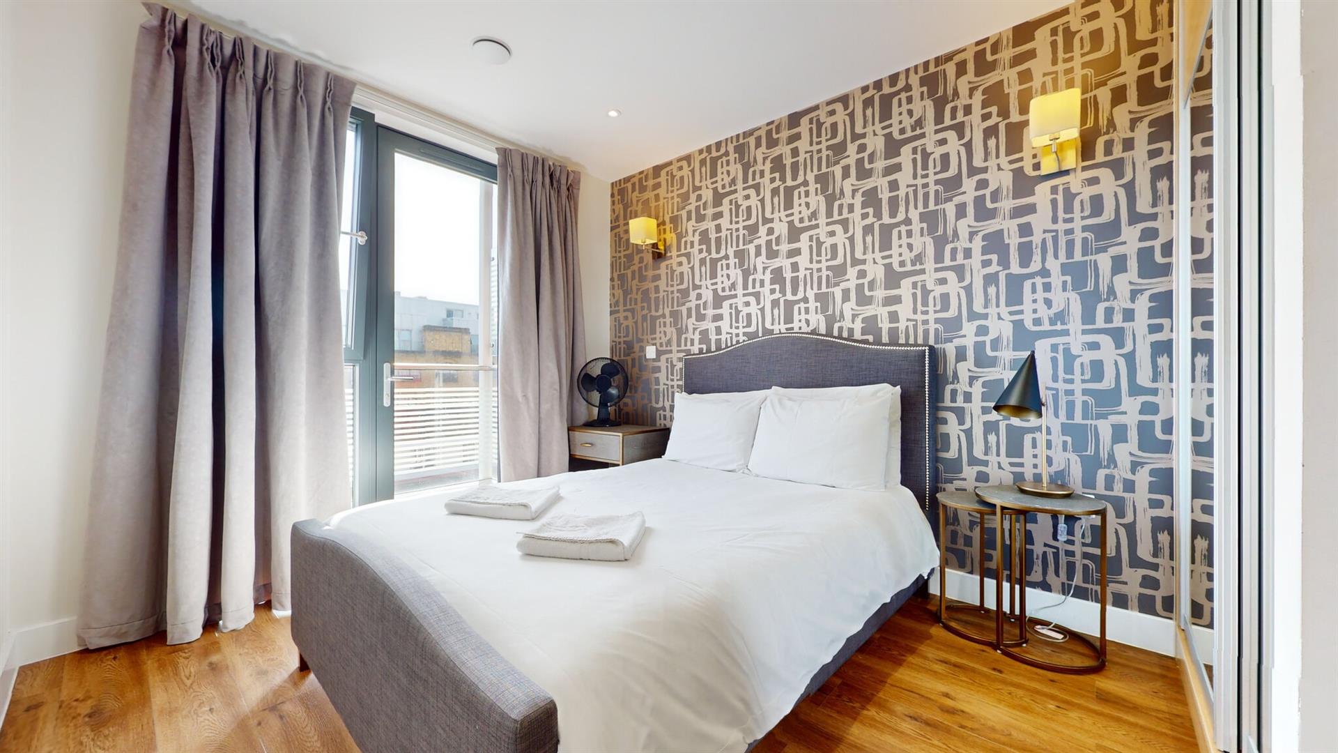 Flat Boyd Street in Greater London