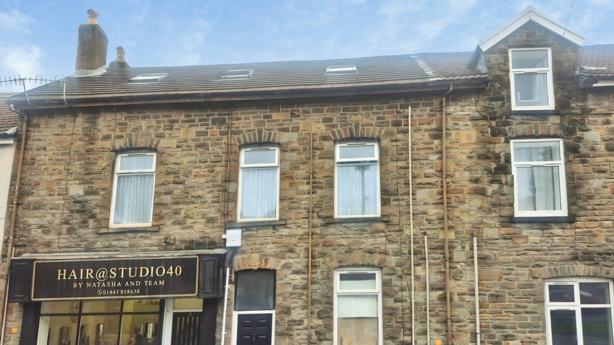 Flat Llwynypia Road in Tonypandy