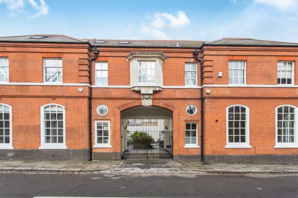 House Redhill Street in Greater London