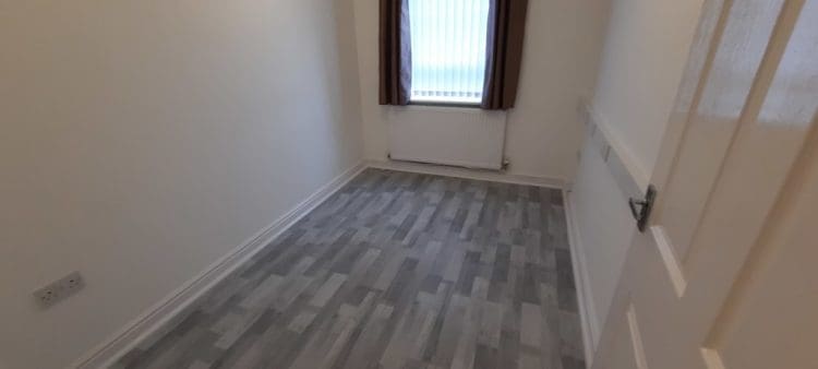 Flat Brookside Court in Prescot