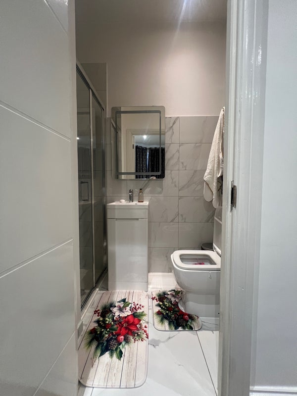 Room Nether Street in Greater London
