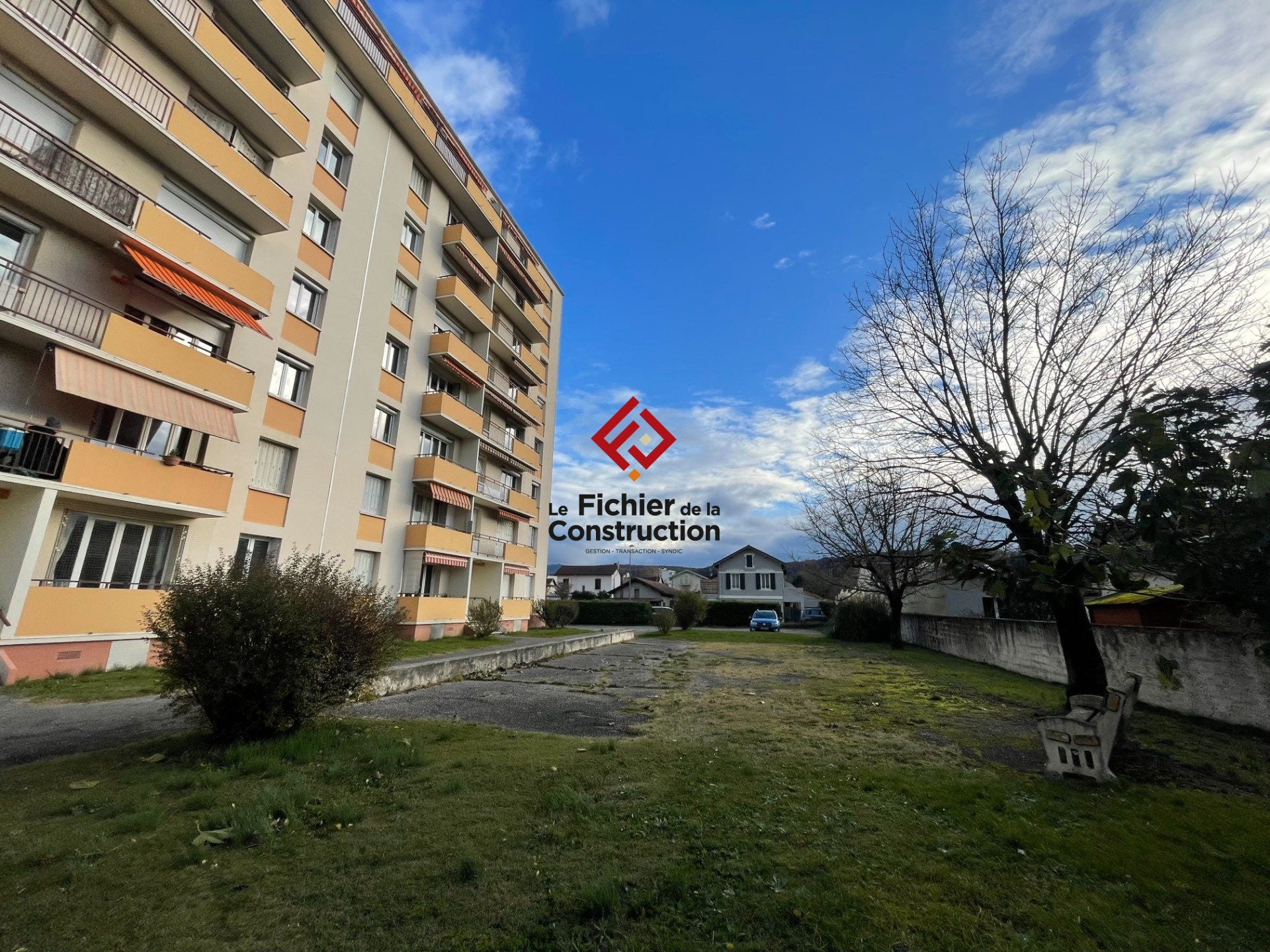 Flat Rue Raymond Muelle in Le Pont-de-Claix