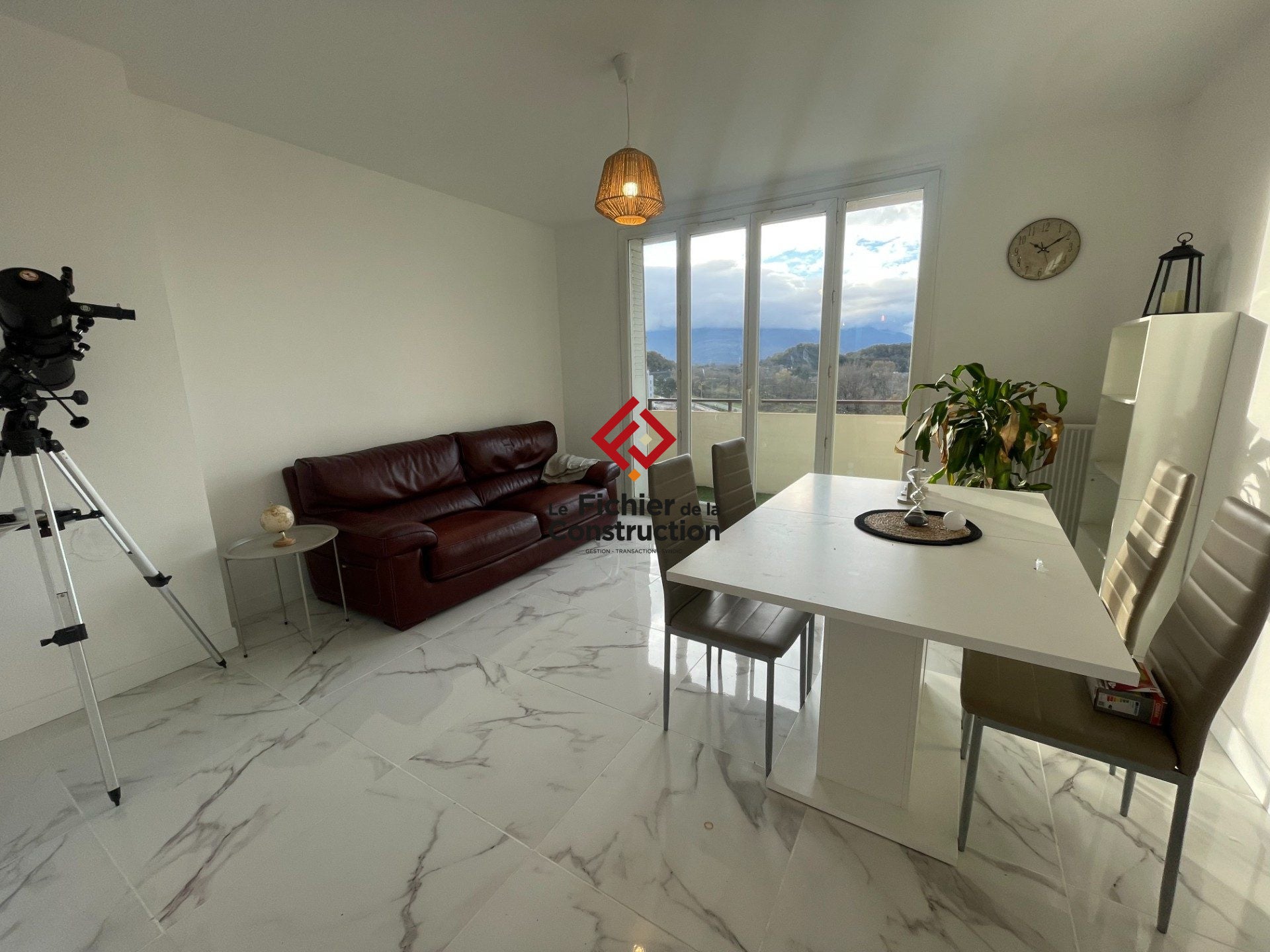 Flat Rue Raymond Muelle in Le Pont-de-Claix