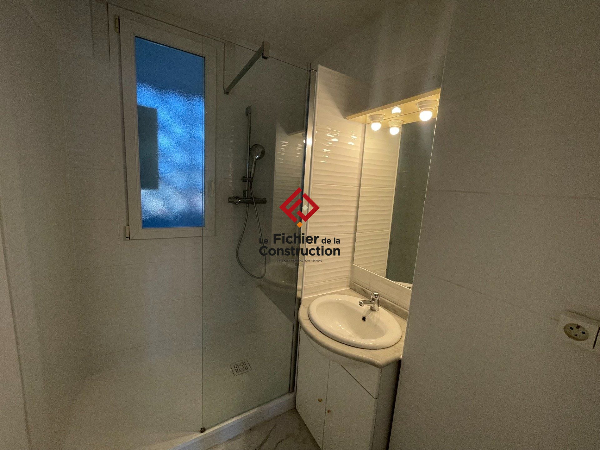 Flat Rue Raymond Muelle in Le Pont-de-Claix