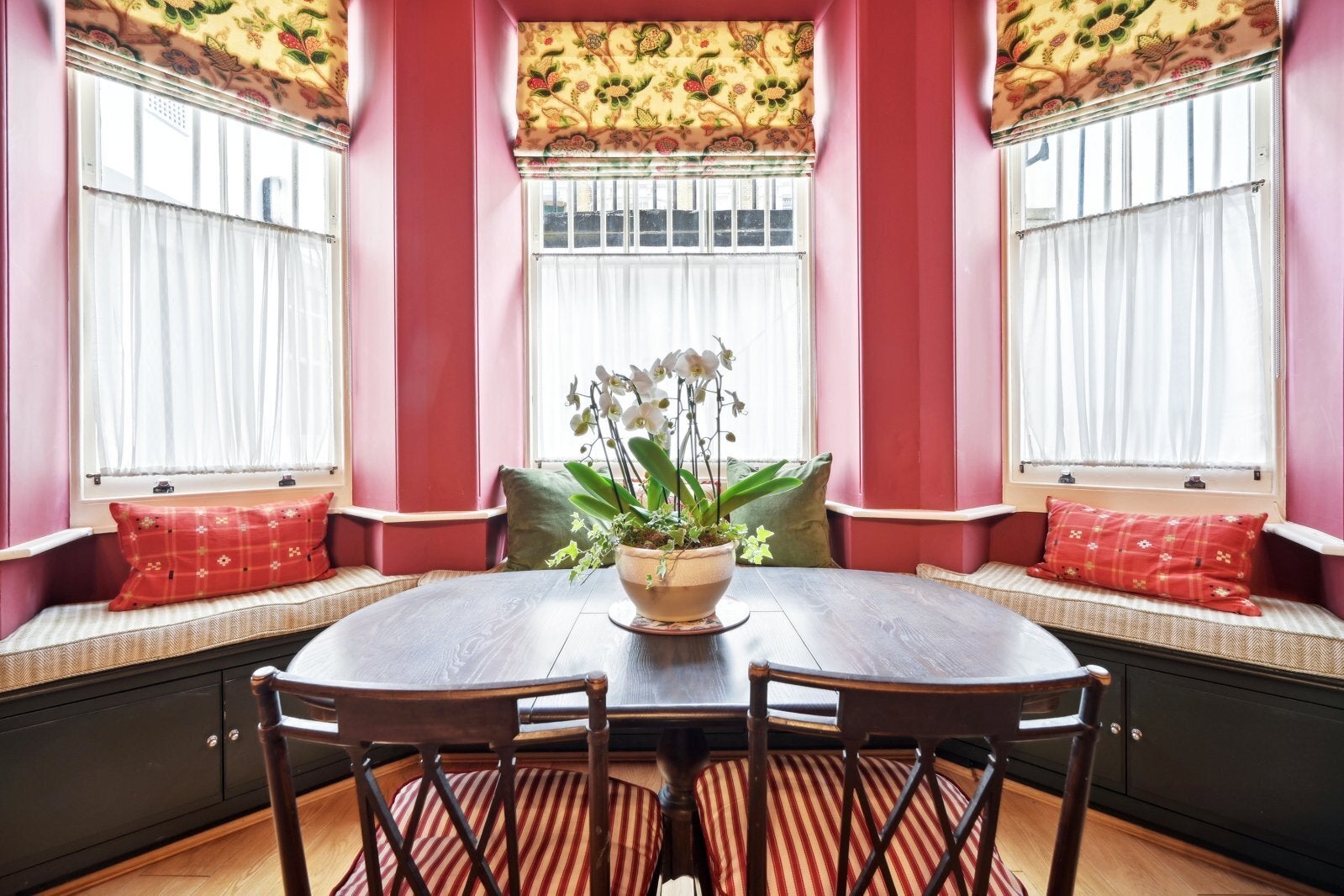 Flat Queensberry Place in Greater London