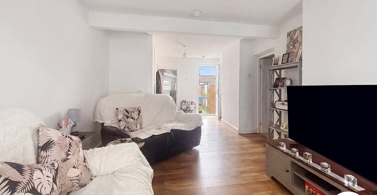 Flat St Vincents Road in Dartford