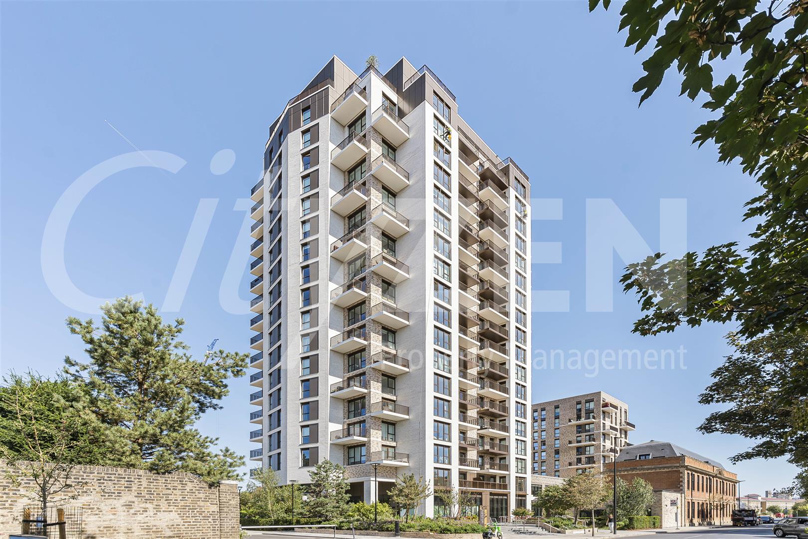 Flat Maple Mews in Greater London