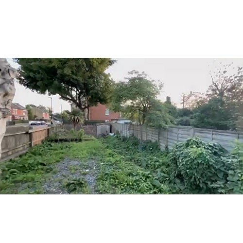 Flat Stile Hall Gardens in Greater London