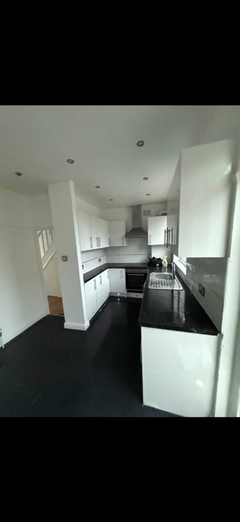 House Chailey Avenue in Greater London