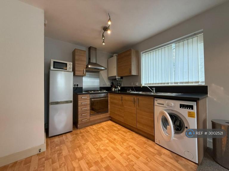 Flat Bridgeman Street in Farnworth