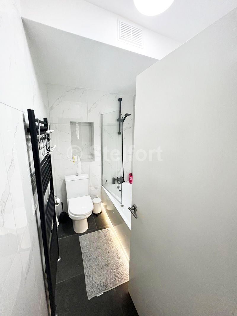 Flat Eversholt Street in Greater London